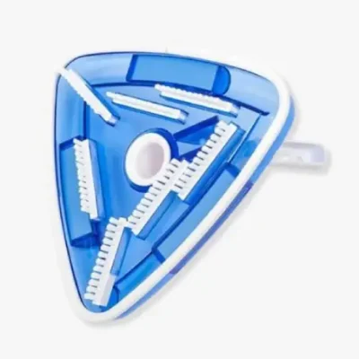 Balai aspirateur triangulaire pour piscine