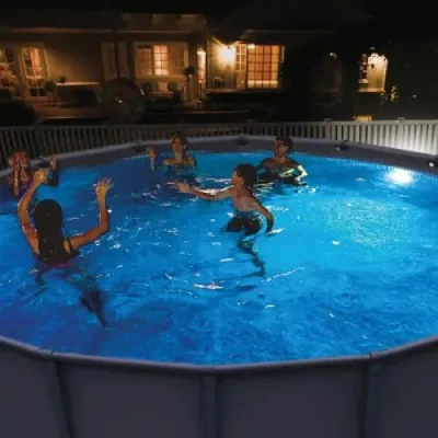 Spot LED magnétique Intex pour piscine tubulaire